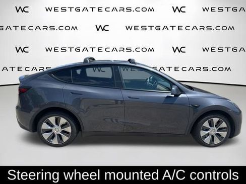 Used 2021 Tesla Model Y Long Range AWD/4WD image 11