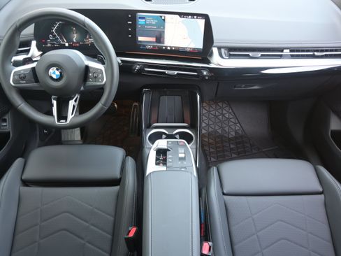 Used 2026 BMW X1 xDrive28i w/ M Sport Package AWD/4WD image 33