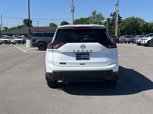 Used 2025 Nissan Rogue S FWD image 6