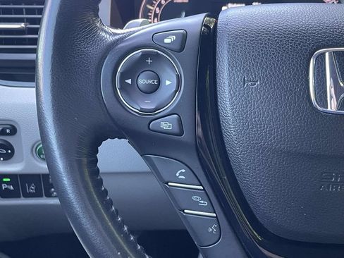 Used 2018 Honda Pilot Touring image 24