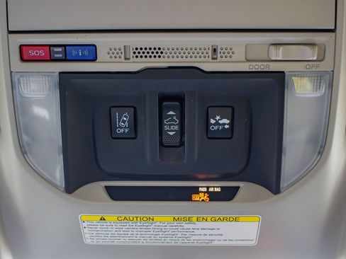 Used 2020 Subaru Forester Premium image 32