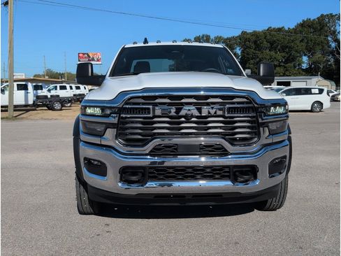 New 2026 RAM 4500 Tradesman w/ Chrome Appearance Group image 8