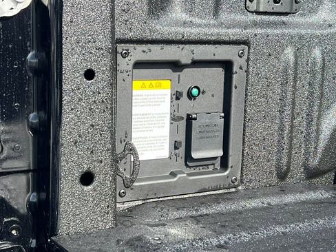 New 2026 Ford F150 Lariat w/ Equipment Group 502A High image 12