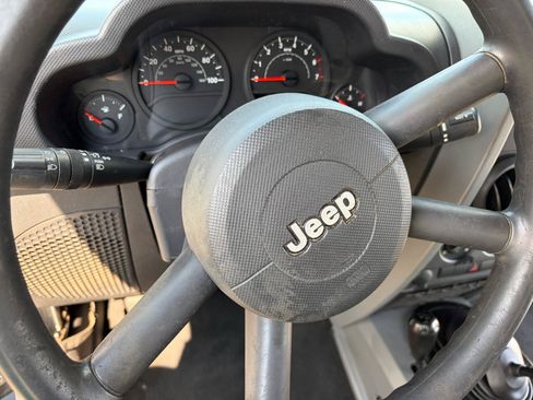 Used 2009 Jeep Wrangler X AWD/4WD image 39