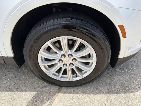 Used 2019 Cadillac XT5 FWD image 25