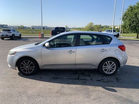 Used 2011 Kia Forte EX image 6