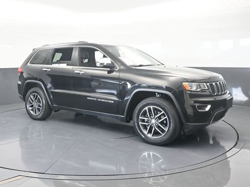Used 2018 Jeep Grand Cherokee Limited image 8