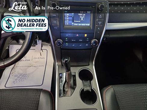 Used 2015 Toyota Camry SE FWD image 11