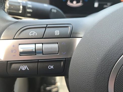 Used 2025 Hyundai Kona SEL AWD/4WD image 19