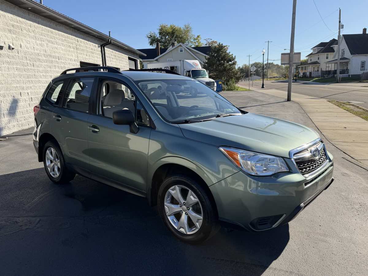 Used 2016 Subaru Forester 2.5i w/ Alloy Wheel Package AWD/4WD image 6