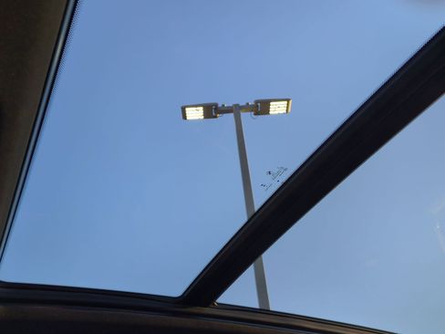 Used 2026 BMW X5 xDrive50e image 28