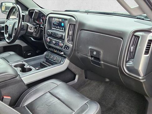 Used 2018 Chevrolet Silverado 1500 LTZ Z71 w/ Redline Edition AWD/4WD image 21