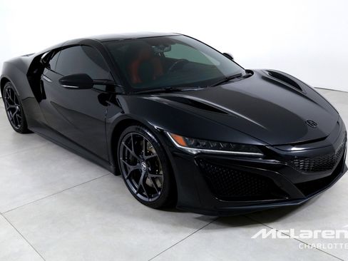 Used 2018 Acura NSX AWD/4WD image 3