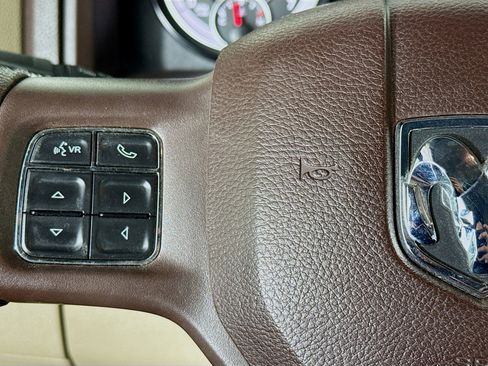 Used 2020 RAM 1500 Classic SLT image 13