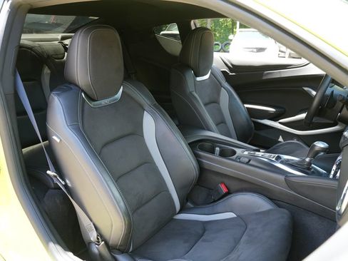 Used 2021 Chevrolet Camaro SS RWD image 22