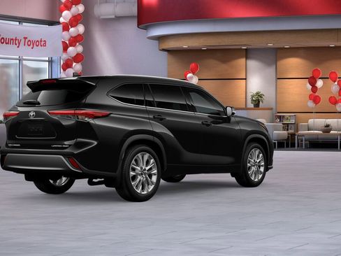 New 2026 Toyota Highlander Limited image 10