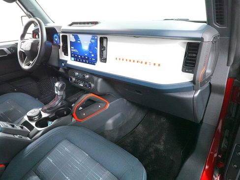 New 2026 Ford Bronco Heritage Edition AWD/4WD image 32