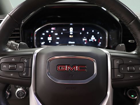Used 2024 GMC Sierra 1500 Elevation w/ LPO, Elevation Black Package AWD/4WD image 13
