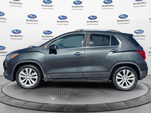 Used 2019 Chevrolet Trax Premier w/ LPO, Cargo Package FWD image 3
