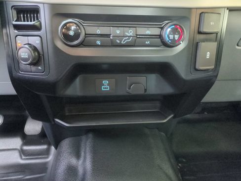 Used 2023 Ford F150 XL w/ XL Chrome Appearance Package AWD/4WD image 14