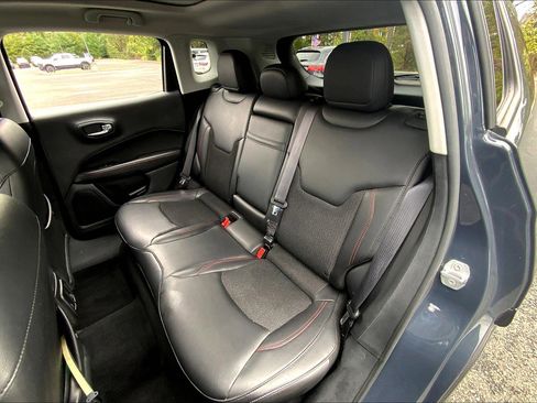 Used 2018 Jeep Compass Trailhawk w/ Navigation Group image 19