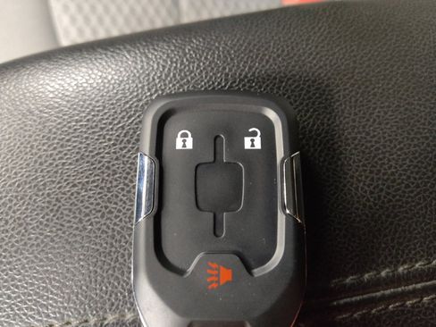 Used 2020 GMC Terrain SLE FWD image 32