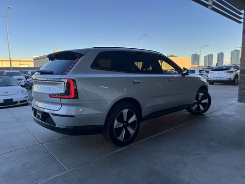 Used 2025 Volvo EX90 Plus image 2