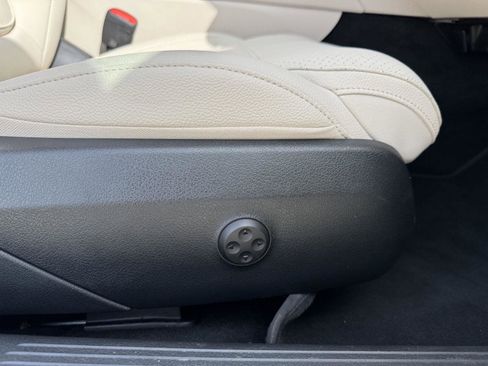 Certified 2025 Mercedes-Benz C 300 Sedan image 32