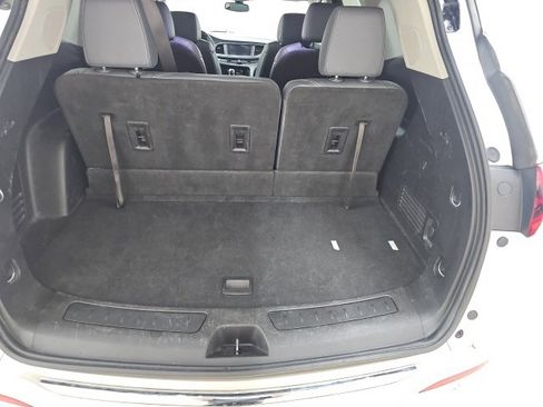 Used 2020 Buick Enclave Essence w/ Sound and Sites Package image 18