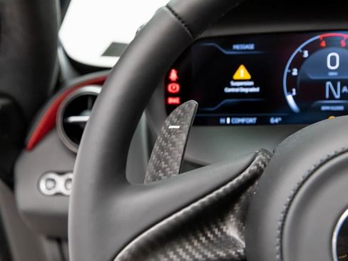 New 2026 McLaren 750S image 30