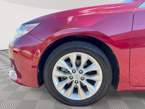 Used 2015 Lexus ES 300h w/ Navigation System Package FWD image 19