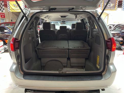 Used 2004 Toyota Sienna LE FWD image 28
