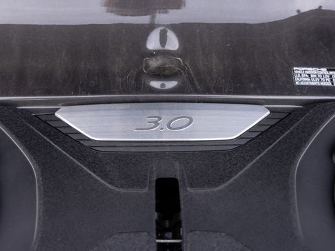 Certified 2024 Porsche 911 Carrera image 28