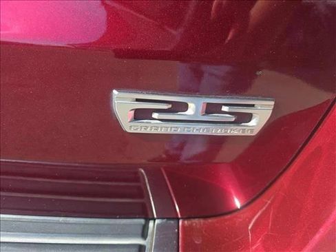 Used 2018 Jeep Grand Cherokee Limited image 8