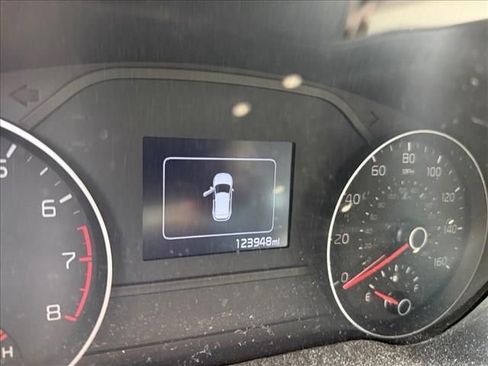 Used 2019 Kia Sportage LX w/ Option Group 017 image 4