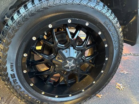 Used 2014 Toyota FJ Cruiser 4WD image 38