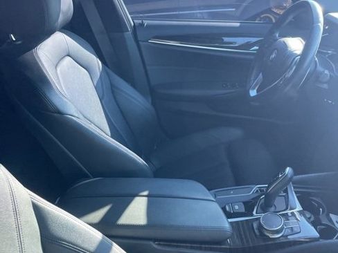 Used 2019 BMW 530i w/ Convenience Package image 7