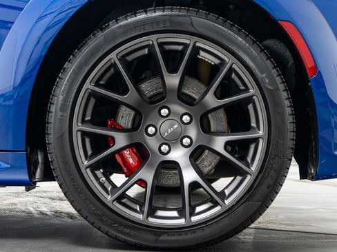 Used 2021 Dodge Charger SRT Hellcat image 11