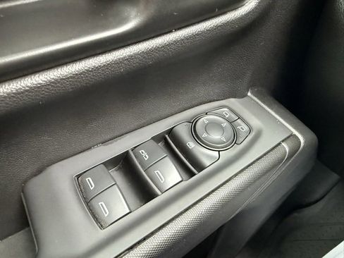 Used 2022 Chevrolet Silverado 1500 Custom w/ Rally Edition image 23