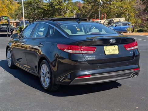 Used 2016 Kia Optima EX w/ Premium Package image 12