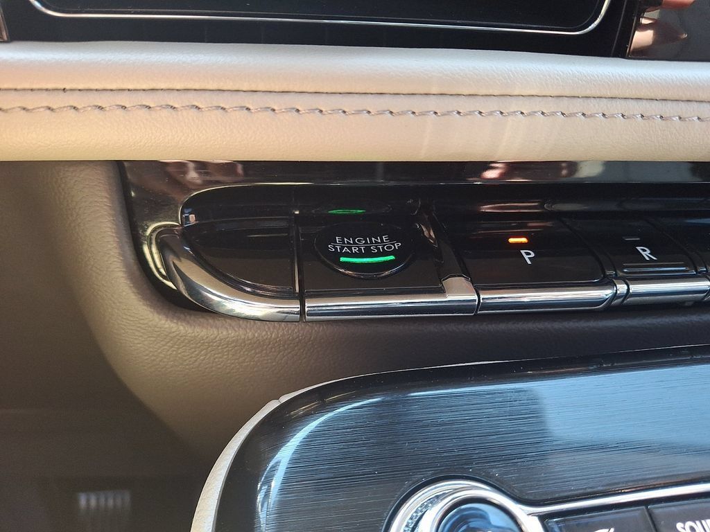 Certified 2023 Lincoln Nautilus Reserve AWD/4WD image 24