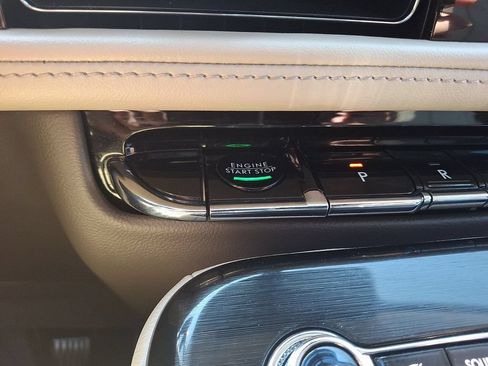 Certified 2023 Lincoln Nautilus Reserve AWD/4WD image 24