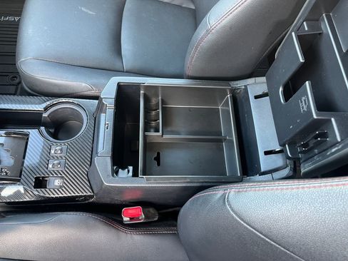 Used 2022 Toyota 4Runner TRD Off-Road Premium image 30