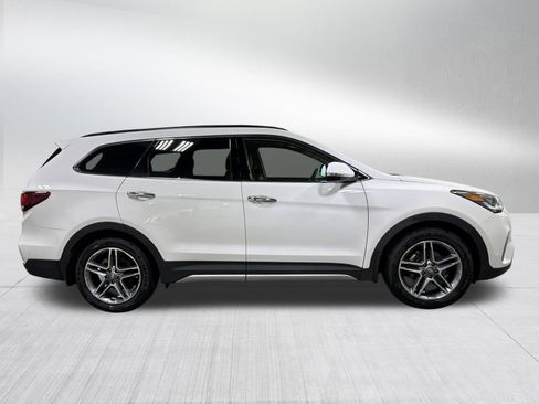 Used 2019 Hyundai Santa Fe XL w/ Cargo Package image 8