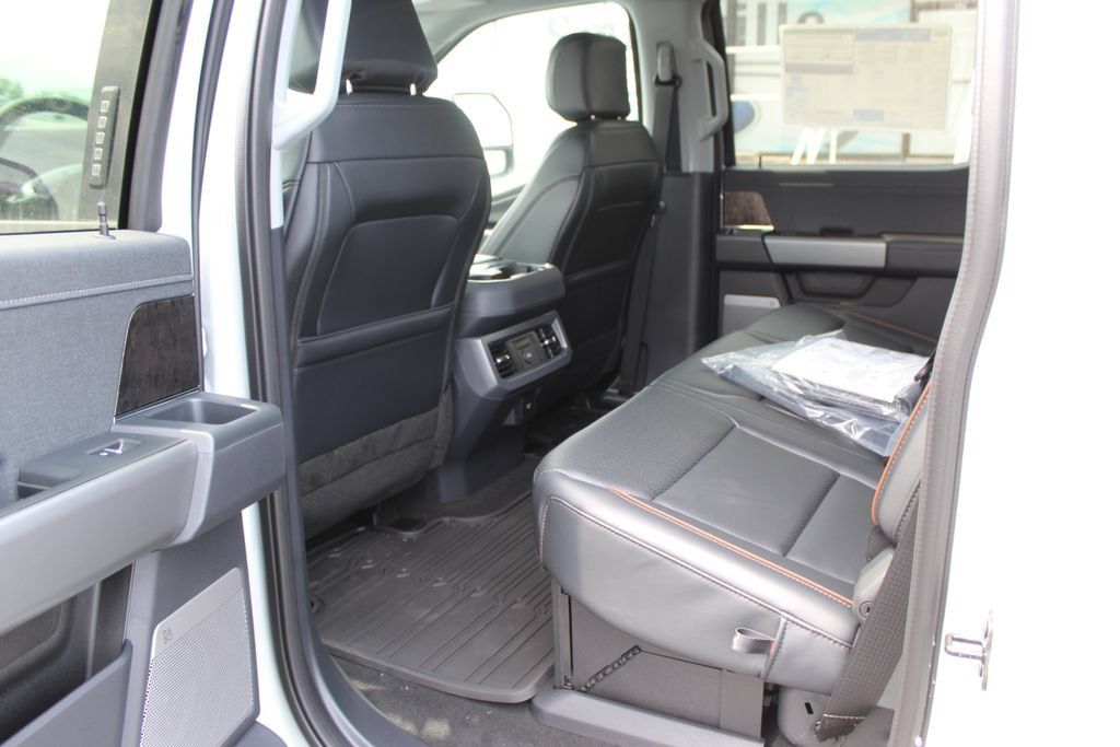 New 2026 Ford F350 Lariat w/ Lariat Ultimate Package AWD/4WD image 18
