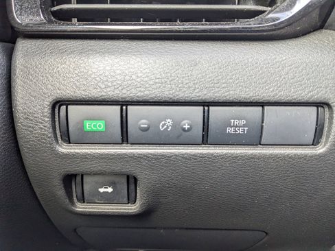 Used 2024 Nissan Sentra SV image 45