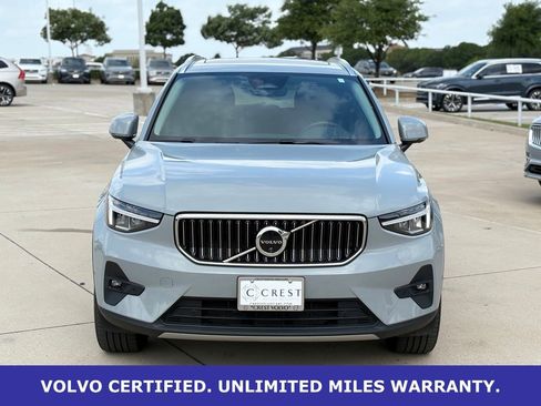 Certified 2025 Volvo XC40 B5 Plus AWD/4WD image 3