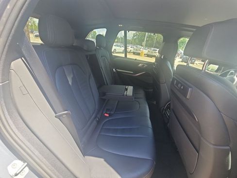 Used 2020 BMW X5 M50i w/ Dynamic Handling Package AWD/4WD image 17