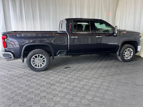 Used 2024 Chevrolet Silverado 2500 LTZ w/ LTZ Plus Package AWD/4WD image 2