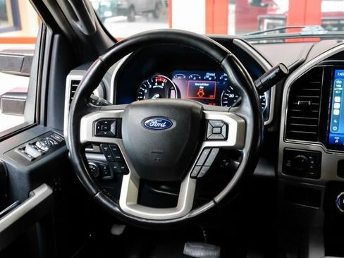Used 2022 Ford F250 Lariat w/ Lariat Value Package AWD/4WD image 18